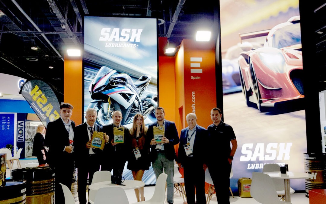 🚗✨ ¡El equipo de Aceites Lubricantes SASH está en Automechanika Dubái! 🌍✨